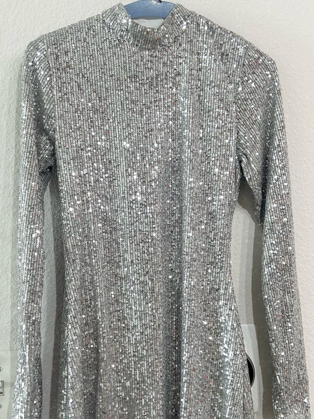 Abercrombie& Fitch Silver Sequin Long Sleeve Dress - Elegant Shimmer